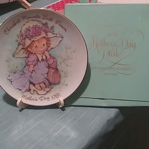 Avon 1981 Mother's Day Plate